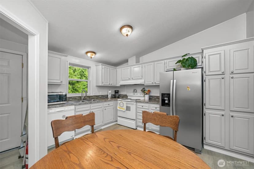 Property photo for 2174 Yew Street Road #22, Bellingham photo 22