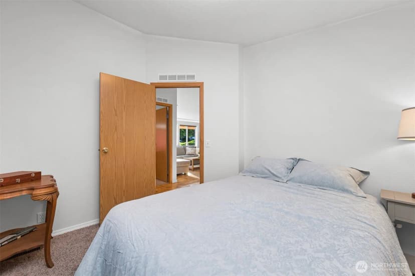 Property photo for 2174 Yew Street Road #22, Bellingham photo 13
