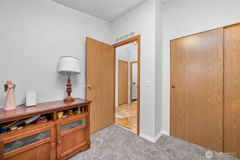 Property photo for 2174 Yew Street Road #22, Bellingham photo 15