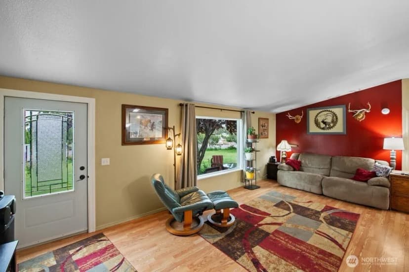 Property photo for 847 N Bretz Pr Ne, Richland photo 8