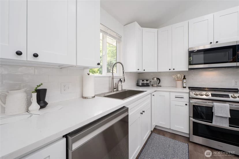 Property photo for 29217 Sandridge Road, Ocean Park photo 10