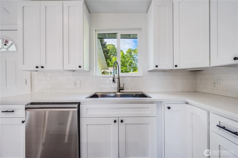Property photo for 29217 Sandridge Road, Ocean Park photo 8
