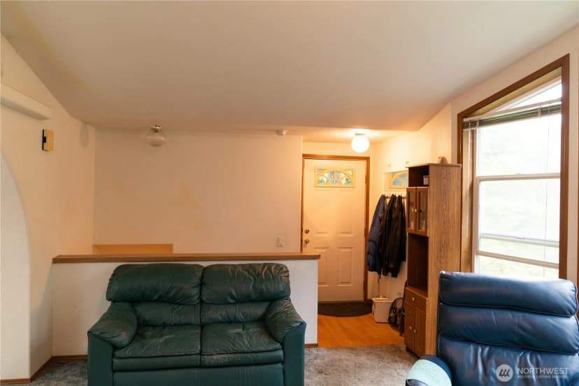 Property photo for 301 W Alder Drive, Sedro Woolley photo 8