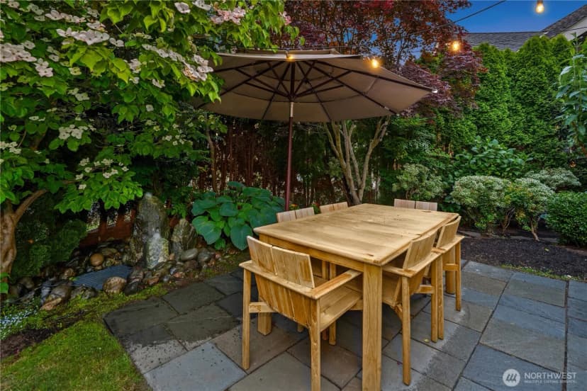 Property photo for 2212 Federal Avenue E, Seattle photo 35