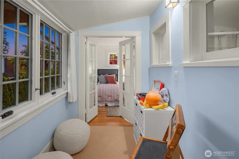 Property photo for 2212 Federal Avenue E, Seattle photo 29
