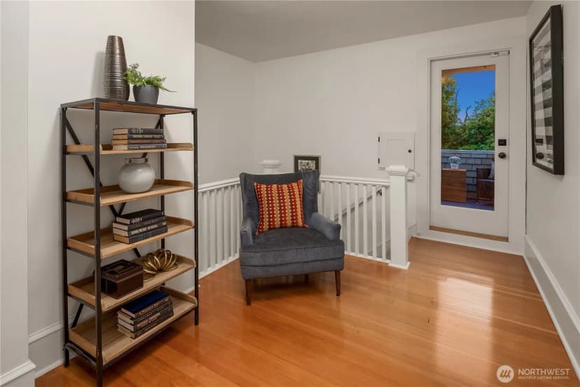 Property photo for 2212 Federal Avenue E, Seattle photo 21