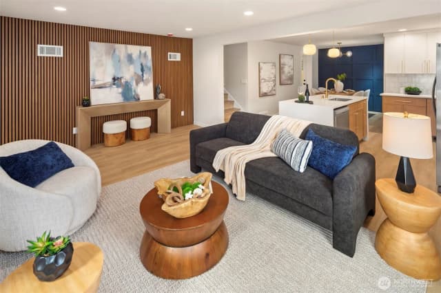 Property photo for 11026 Evanston Avenue N, Seattle photo 5