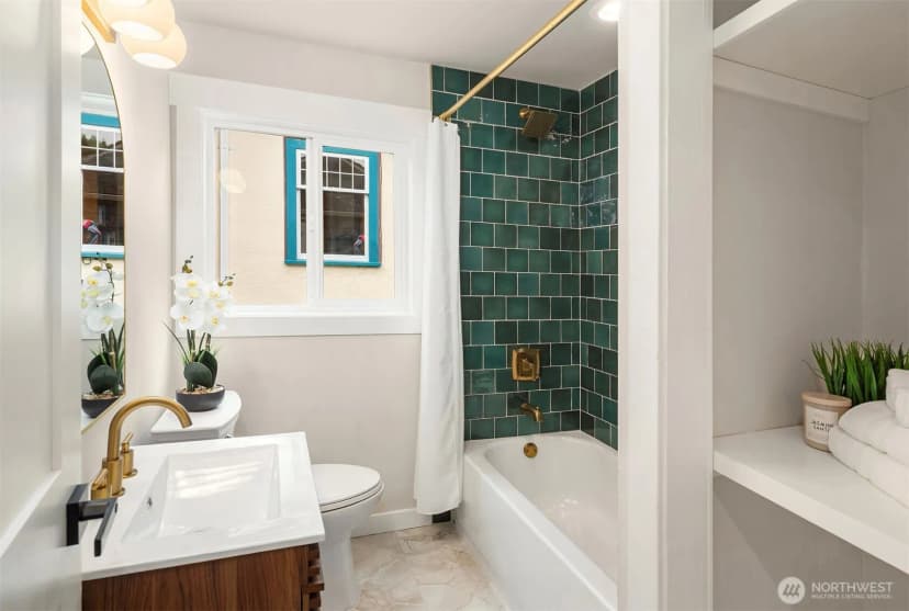 Property photo for 11026 Evanston Avenue N, Seattle photo 13
