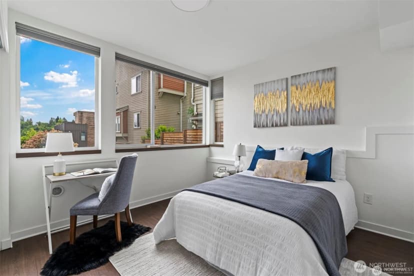 Property photo for 230 26th Avenue E, Seattle photo 18