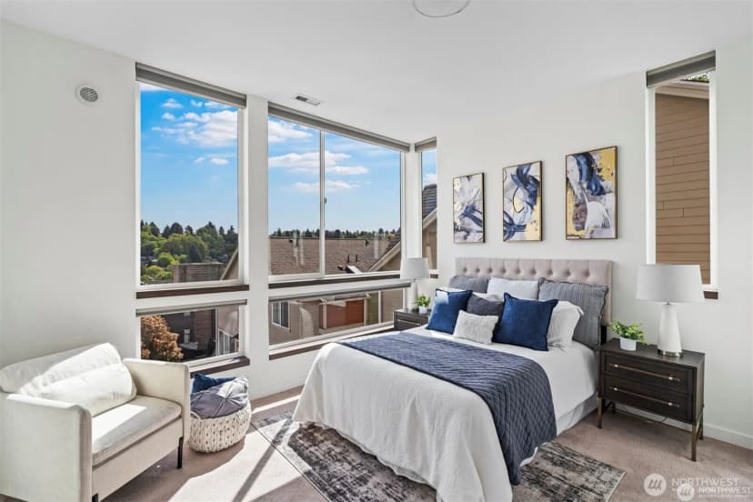 Property photo for 230 26th Avenue E, Seattle photo 13