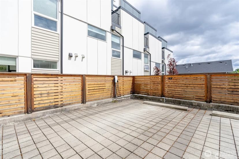 Property photo for 230 26th Avenue E, Seattle photo 23