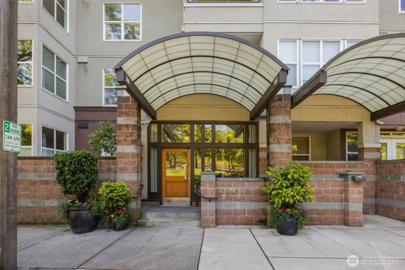 Property photo for 10045 Ne 1st Street #422, Bellevue photo 2