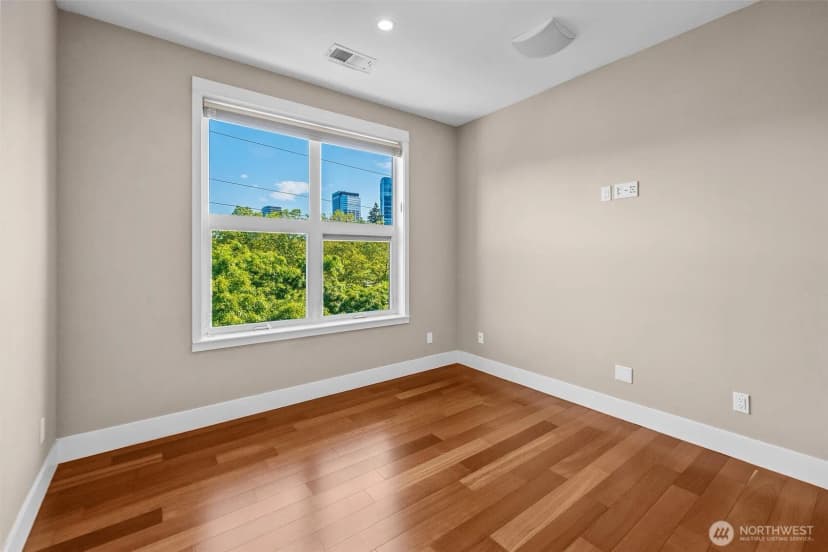 Property photo for 10045 Ne 1st Street #422, Bellevue photo 29