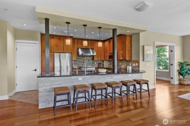 Property photo for 10045 Ne 1st Street #422, Bellevue photo 5