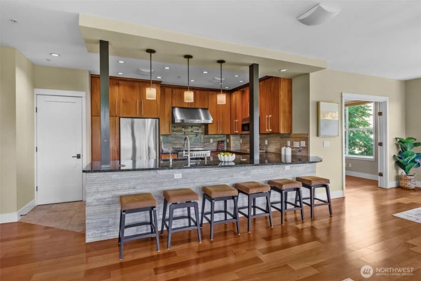 Property photo for 10045 Ne 1st Street #422, Bellevue photo 5