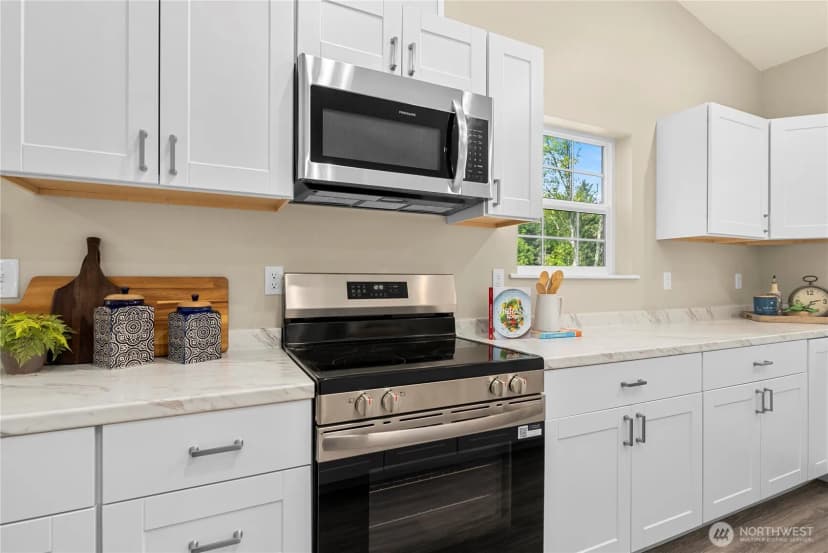 Property photo for 145 Lewis Road W, Seabeck photo 11
