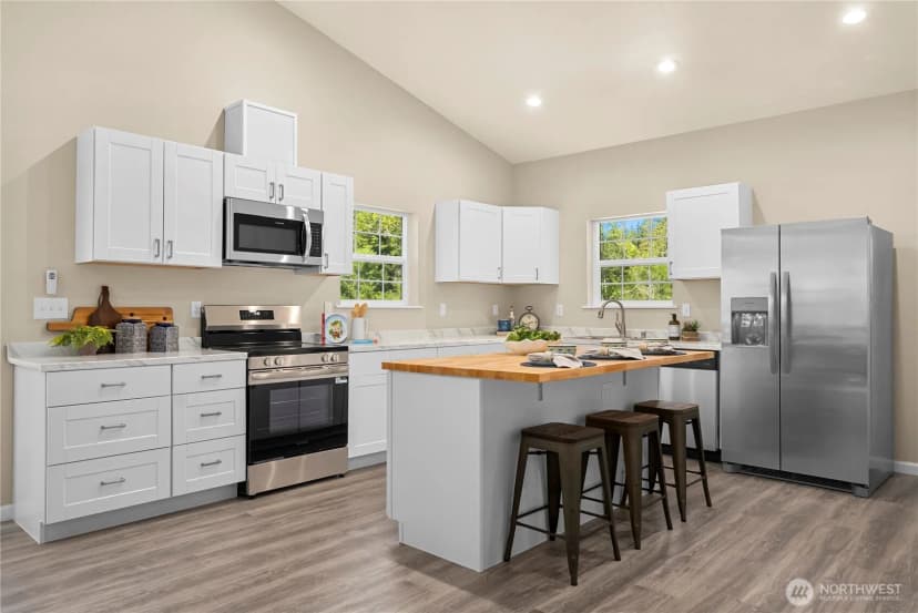 Property photo for 145 Lewis Road W, Seabeck photo 7