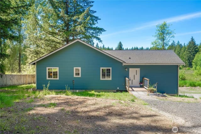 Property photo for 145 Lewis Road W, Seabeck