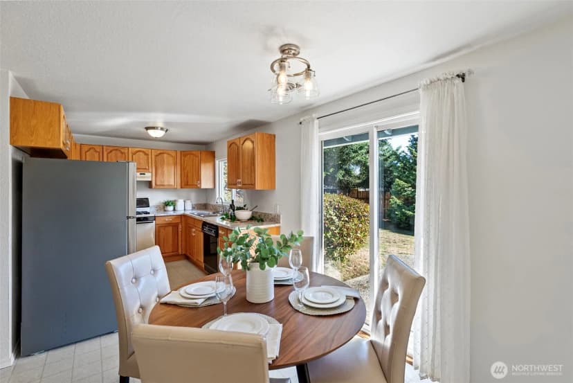 Property photo for 16812 123rd Avenue Se, Renton photo 6