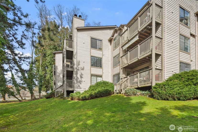 Property photo for 11419 99th Place Ne #102, Kirkland photo 34