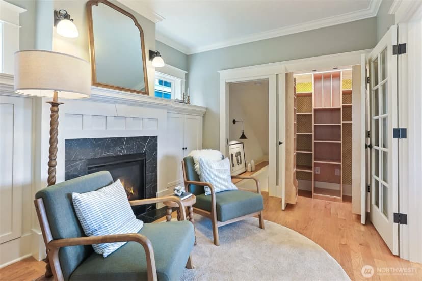 Property photo for 2222 Warren Avenue N, Seattle photo 12
