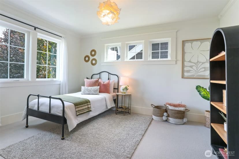 Property photo for 2222 Warren Avenue N, Seattle photo 31