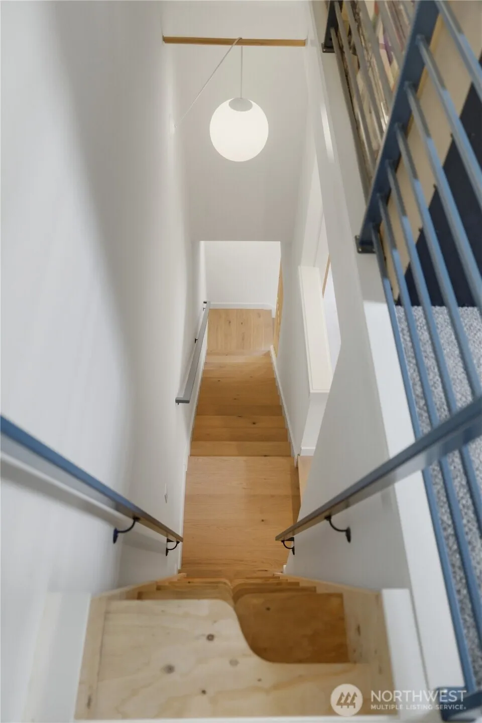 Property photo for 918 N 100th Street #b, Seattle photo 35