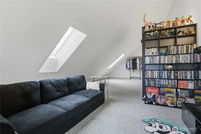 Property photo for 918 N 100th Street #b, Seattle photo 32