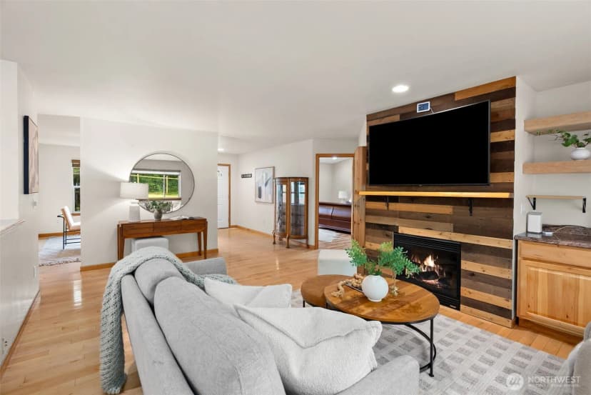 Property photo for 9818 9818 138th Avenue Nw, Gig Harbor photo 10