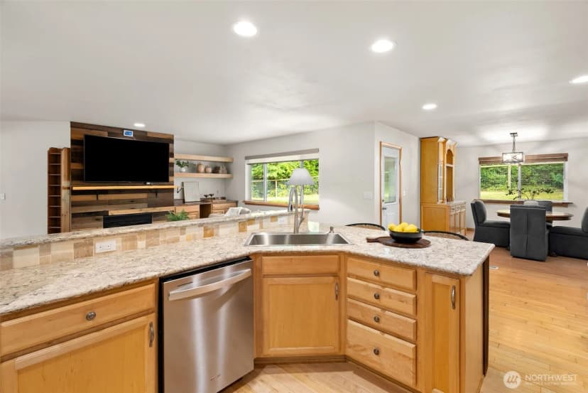 Property photo for 9818 9818 138th Avenue Nw, Gig Harbor photo 13