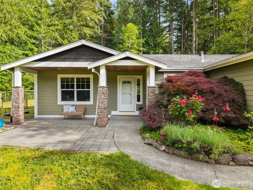 Property photo for 9818 9818 138th Avenue Nw, Gig Harbor photo 2