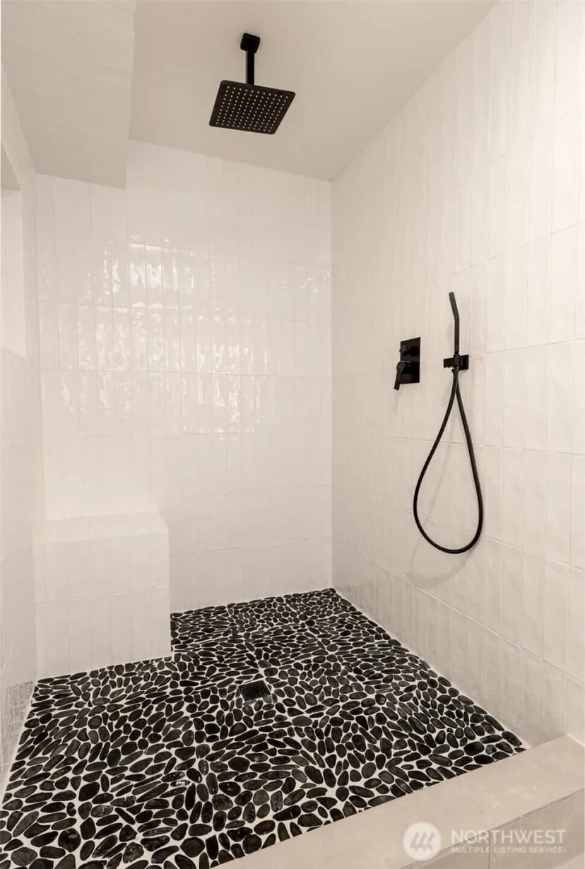 Property photo for 6320 Gregory Street W, University Place photo 22
