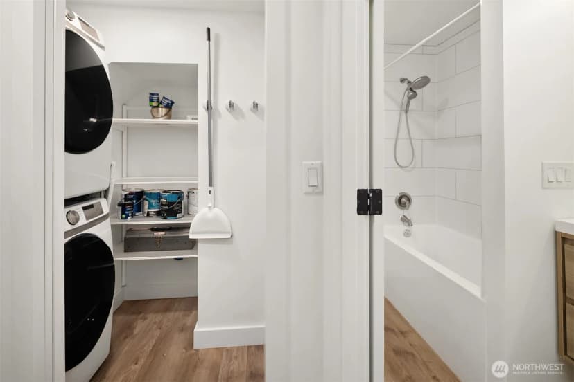 Property photo for 1525 Mcgilvra Boulevard E, Seattle photo 19