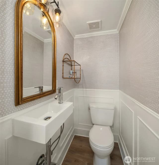 Property photo for 1525 Mcgilvra Boulevard E, Seattle photo 5