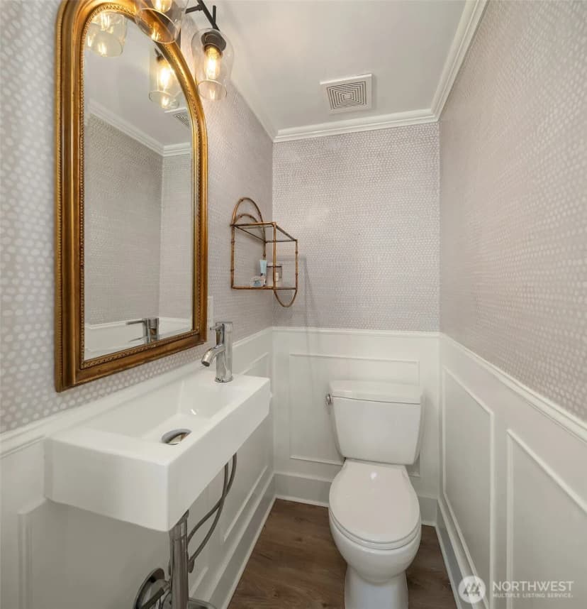 Property photo for 1525 Mcgilvra Boulevard E, Seattle photo 5