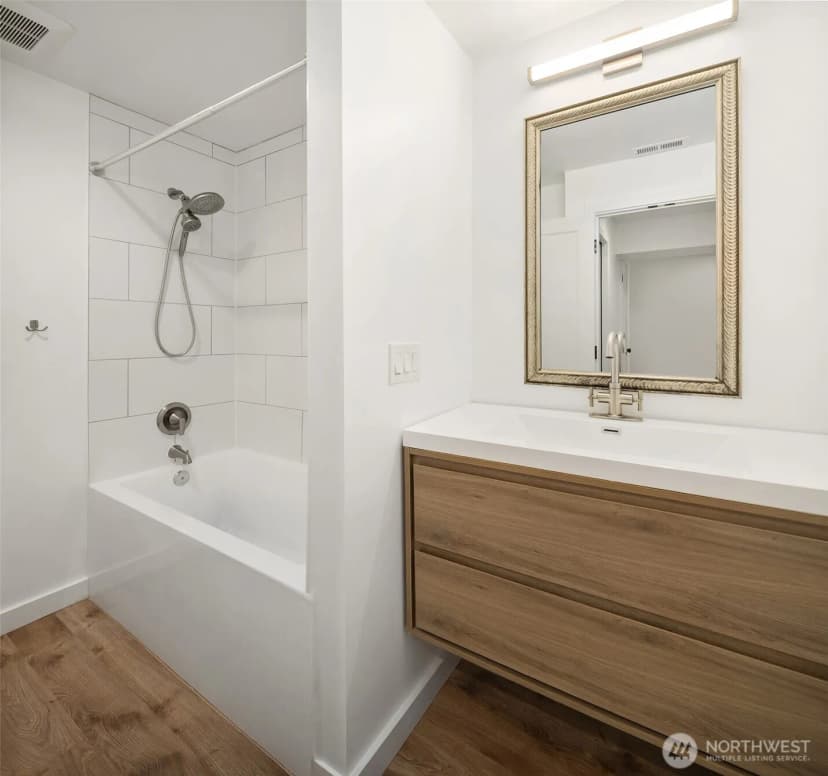Property photo for 1525 Mcgilvra Boulevard E, Seattle photo 18