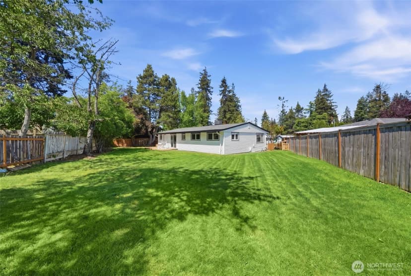 Property photo for 1615 N 196th Place, Shoreline photo 21