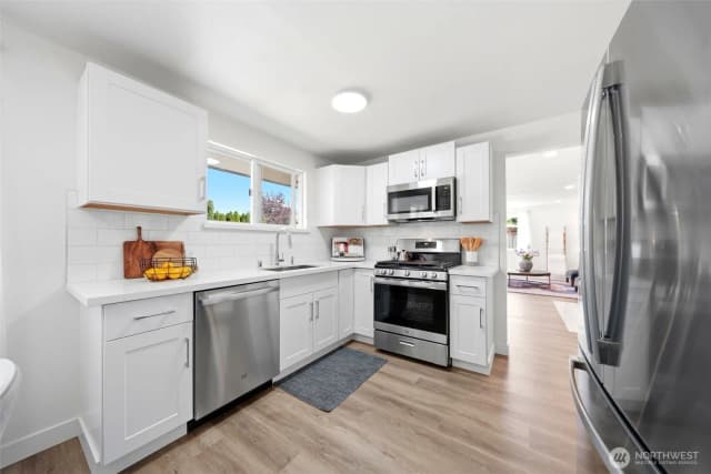 Property photo for 1615 N 196th Place, Shoreline photo 4