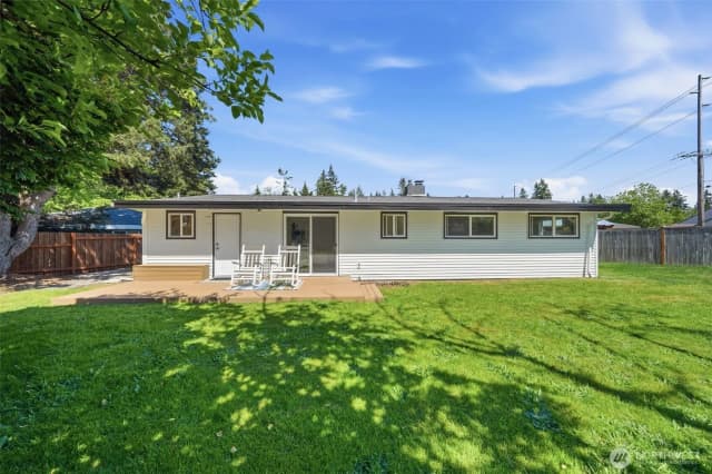 Property photo for 1615 N 196th Place, Shoreline photo 2