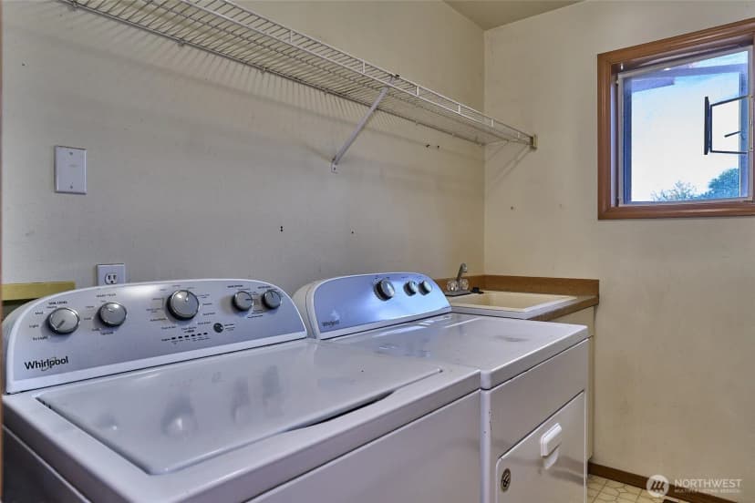 Property photo for 14542 Se 243rd Place, Kent photo 37