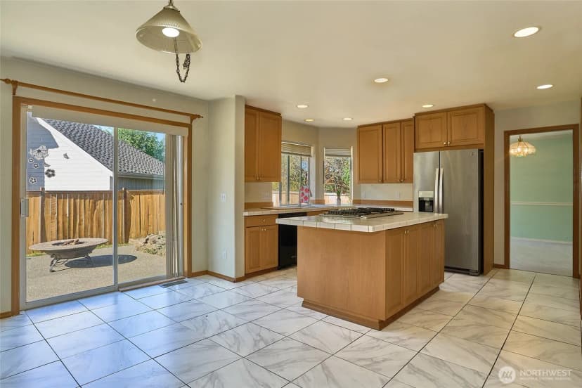 Property photo for 14542 Se 243rd Place, Kent photo 6