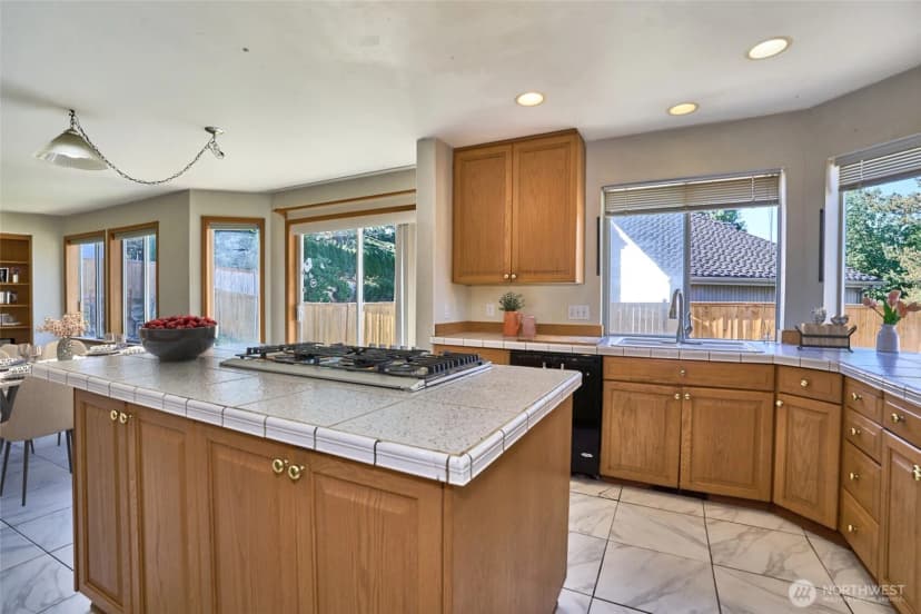Property photo for 14542 Se 243rd Place, Kent photo 4