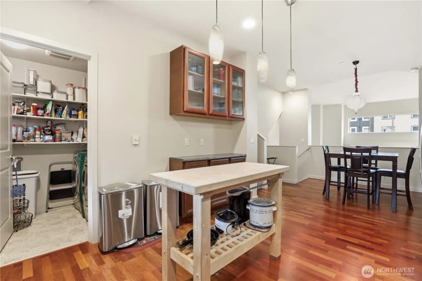 Property photo for 4812 Pointes Drive, Mukilteo photo 11