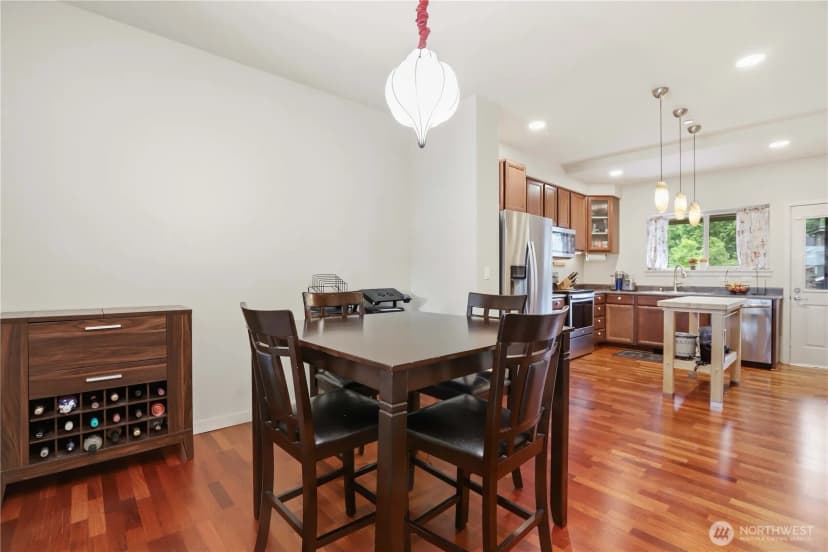 Property photo for 4812 Pointes Drive, Mukilteo photo 7