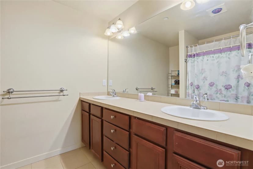 Property photo for 4812 Pointes Drive, Mukilteo photo 21