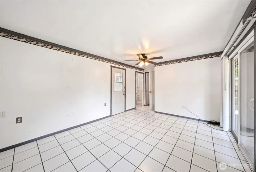 Property photo for 10525 Se 237th Street, Kent photo 17