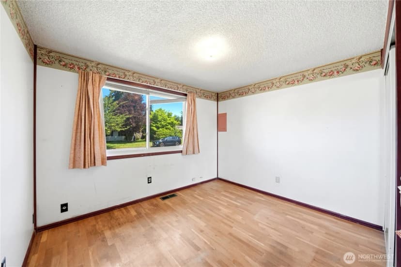 Property photo for 10525 Se 237th Street, Kent photo 13