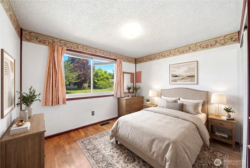 Property photo for 10525 Se 237th Street, Kent photo 12