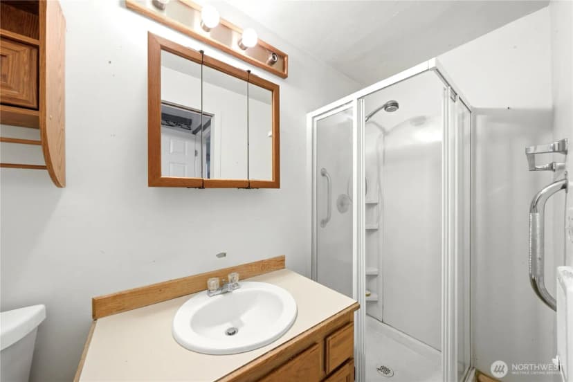 Property photo for 10525 Se 237th Street, Kent photo 18