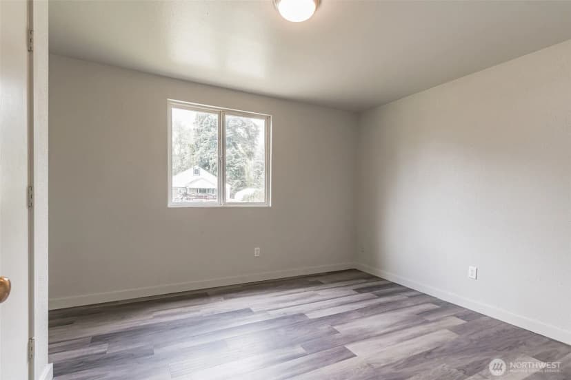 Property photo for 820 N 1st Avenue, Kelso photo 4